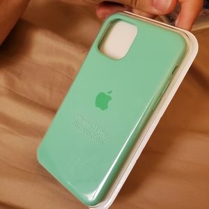 iPhone 11/11pro/11pro max mint case